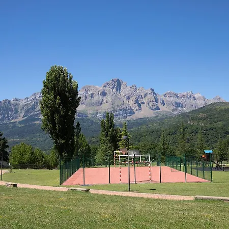 Cumbre Del Sarrio By Bevalle Panticosa